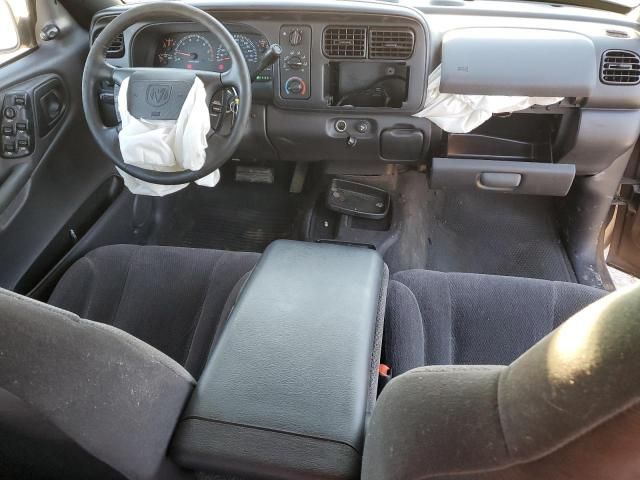 2000 Dodge Dakota Quattro