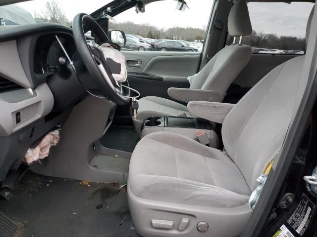 2015 Toyota Sienna LE