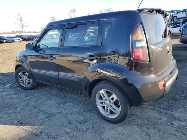 2011 KIA Soul +