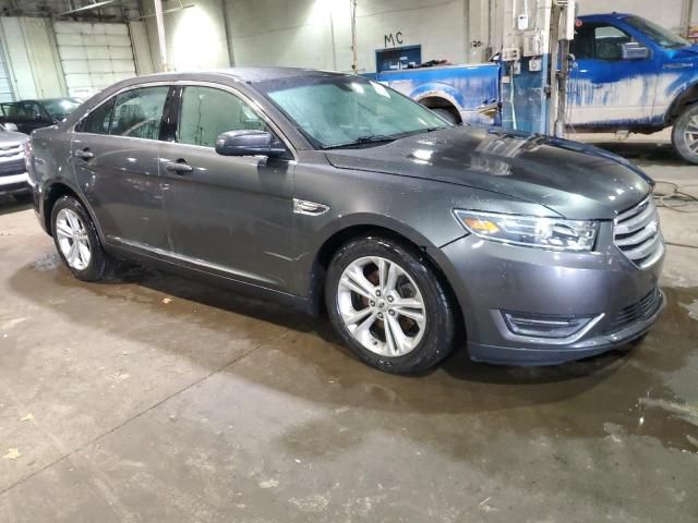 2018 Ford Taurus SEL