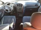 2001 Chrysler Town & Country LX