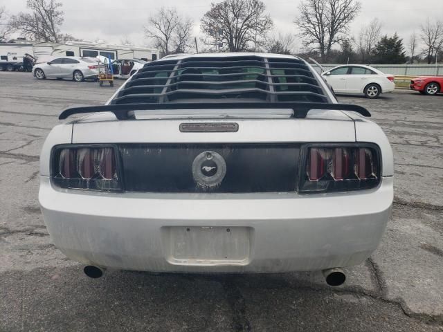 2005 Ford Mustang