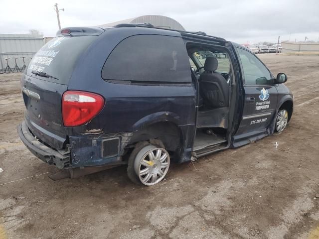 2006 Chrysler Town & Country Touring