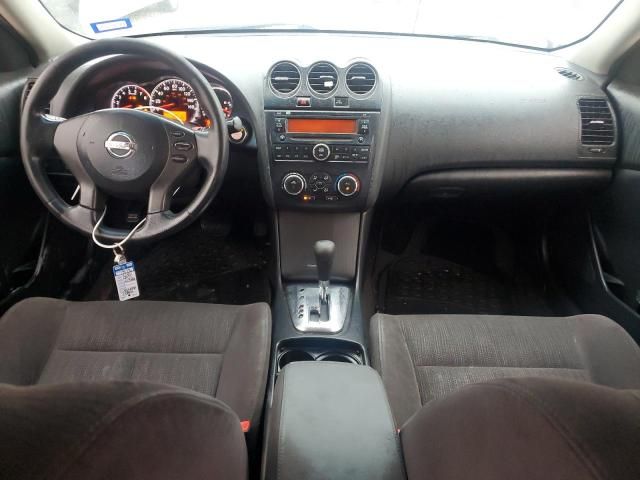 2010 Nissan Altima Base