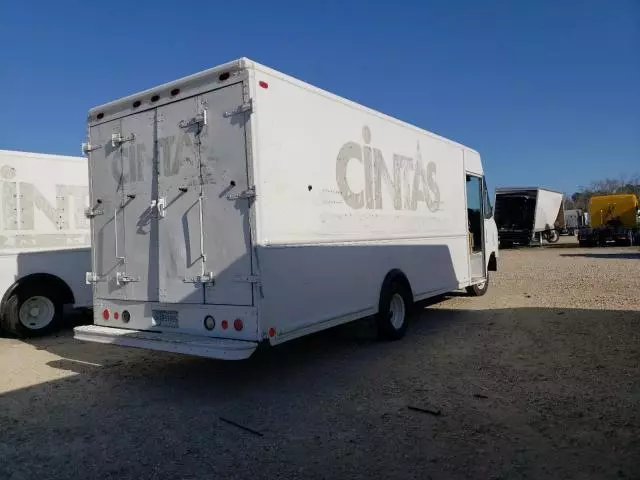 2007 Ford Econoline E450 Super Duty Commercial Stripped Chas