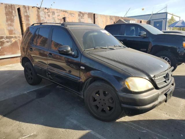 2000 Mercedes-Benz ML 430