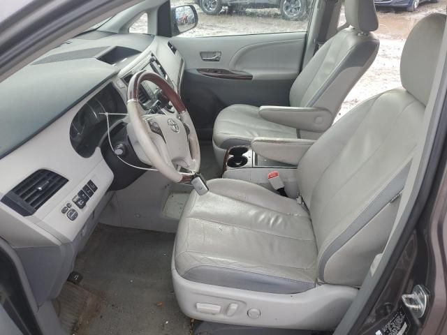 2013 Toyota Sienna XLE