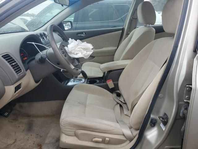 2010 Nissan Altima Base