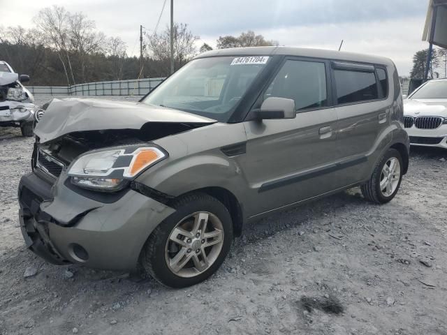 2010 KIA Soul +