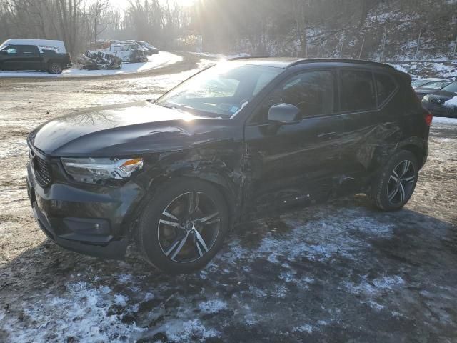 2019 Volvo XC40 T5 R-Design