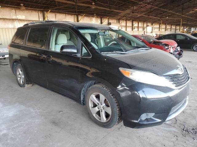 2013 Toyota Sienna LE