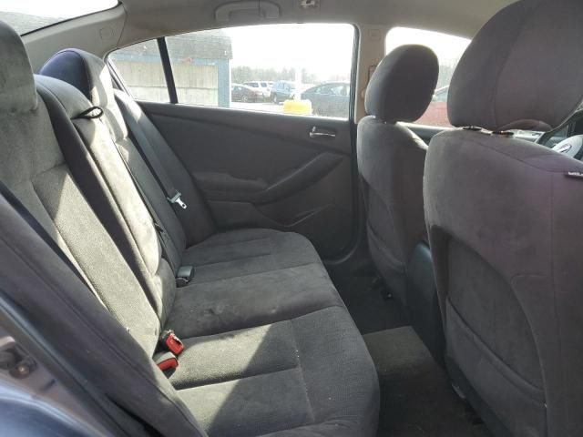 2010 Nissan Altima Base