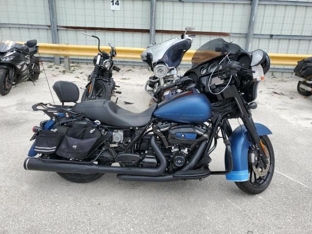 2018 Harley-Davidson Flhxs 115TH Anniversary Street Glide Special