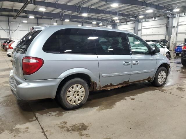 2006 Chrysler Town & Country LX