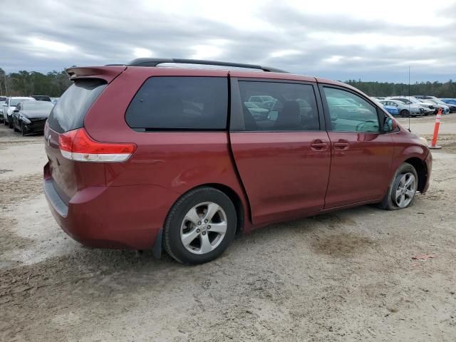 2012 Toyota Sienna LE