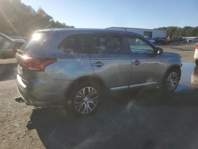 2016 Mitsubishi Outlander SE