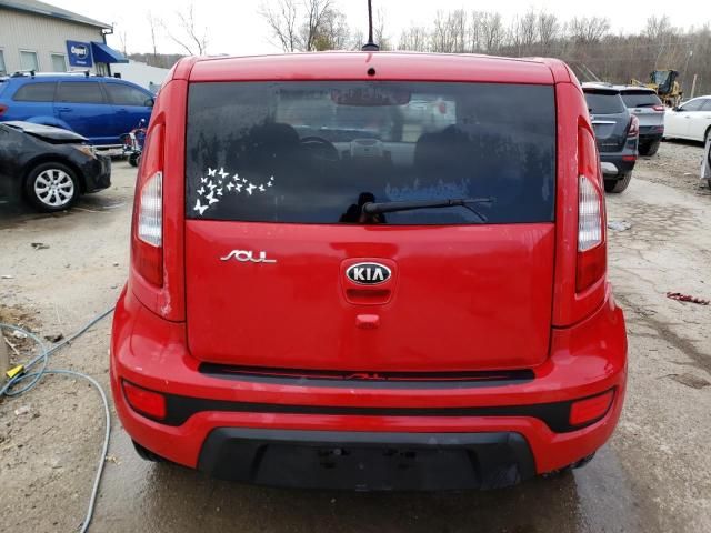 2013 KIA Soul +