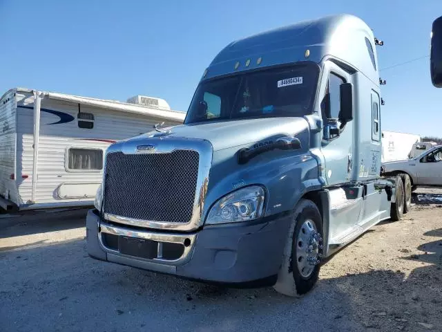 2015 Freightliner Cascadia 125