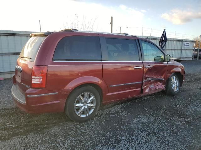 2010 Chrysler Town & Country Limited