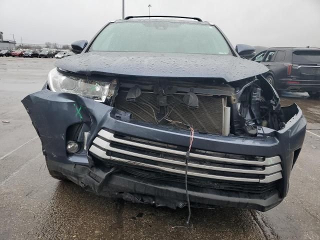 2019 Toyota Highlander SE