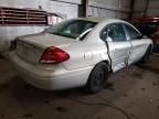 2004 Ford Taurus SE