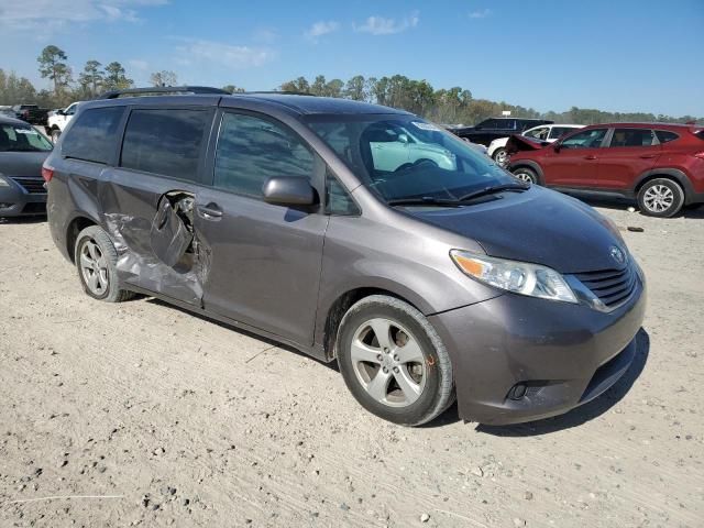 2016 Toyota Sienna LE