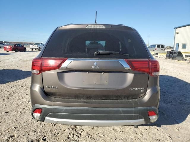 2016 Mitsubishi Outlander SE