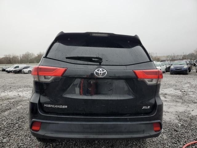 2017 Toyota Highlander SE