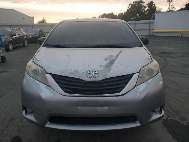 2011 Toyota Sienna LE