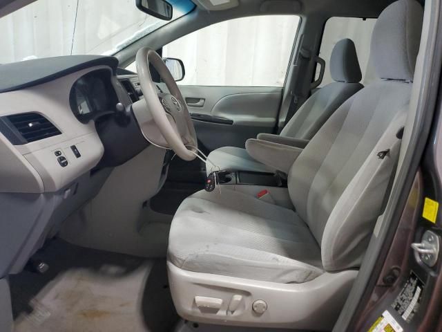 2011 Toyota Sienna LE