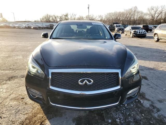 2015 Infiniti Q70 3.7