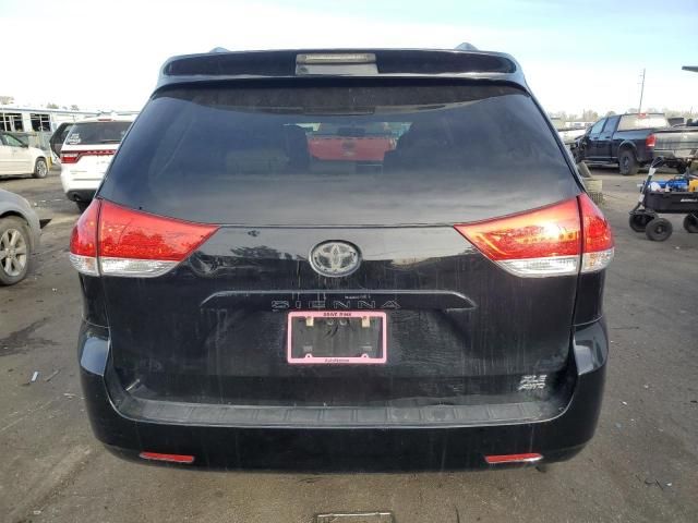 2012 Toyota Sienna XLE