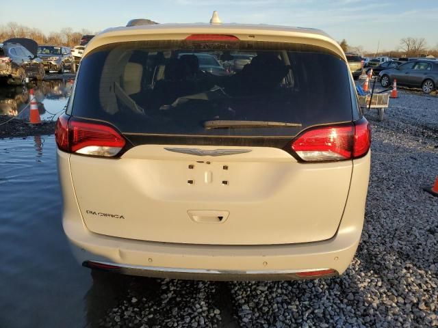 2017 Chrysler Pacifica Touring L Plus