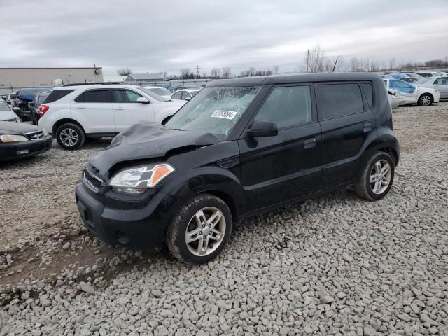 2010 KIA Soul +