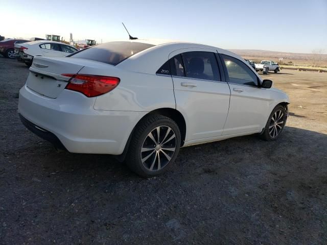 2014 Chrysler 200 Touring