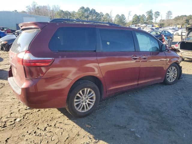 2015 Toyota Sienna XLE