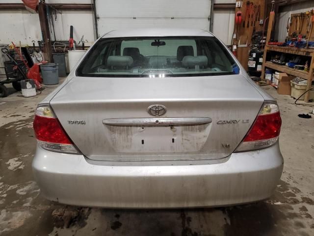 2005 Toyota Camry LE