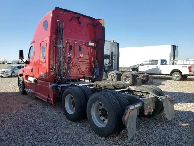 2015 Freightliner Cascadia 125