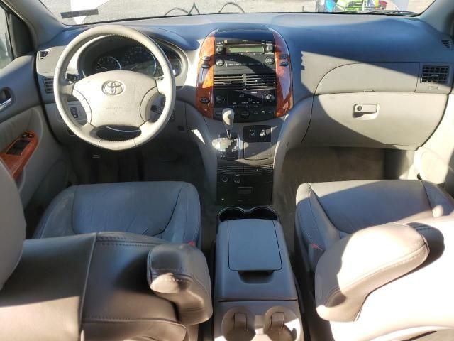 2008 Toyota Sienna XLE