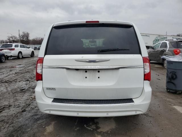 2015 Chrysler Town & Country Touring L