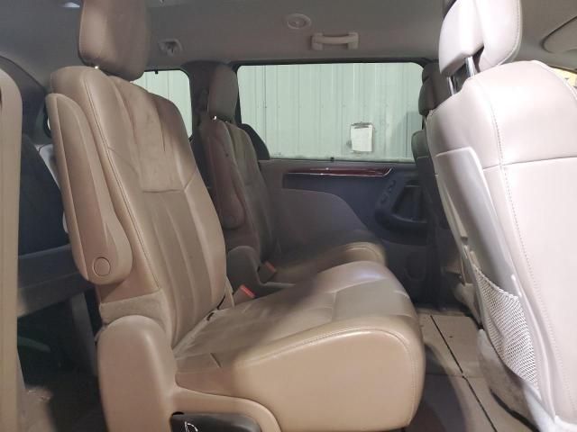 2012 Chrysler Town & Country Limited