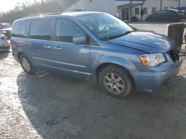 2011 Chrysler Town & Country Touring