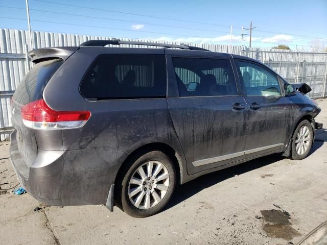 2011 Toyota Sienna LE