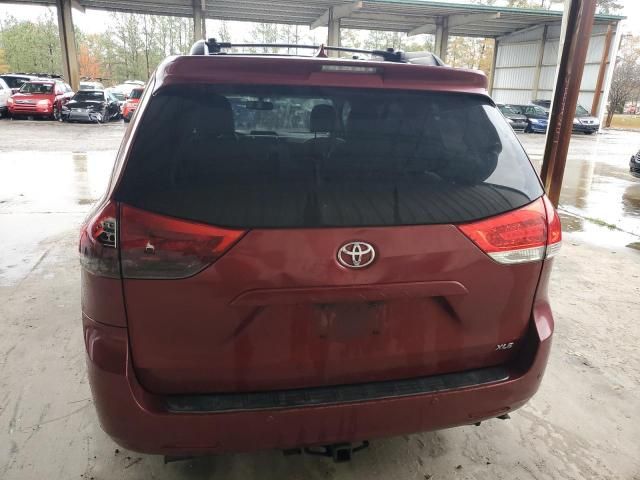 2011 Toyota Sienna XLE