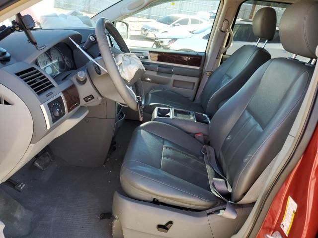 2010 Chrysler Town & Country Touring