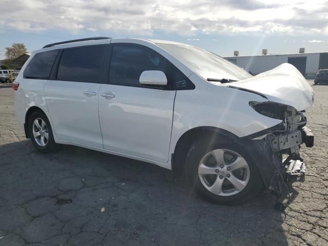 2015 Toyota Sienna XLE