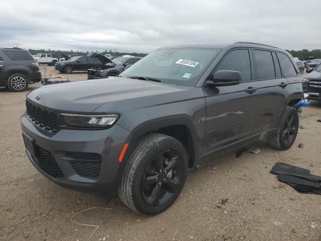 2024 Jeep Grand Cherokee Laredo