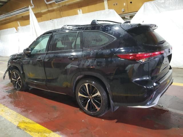 2022 Toyota Highlander XSE