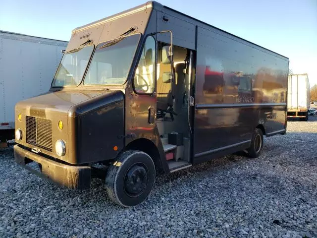 2009 Freightliner Chassis M Line WALK-IN Van