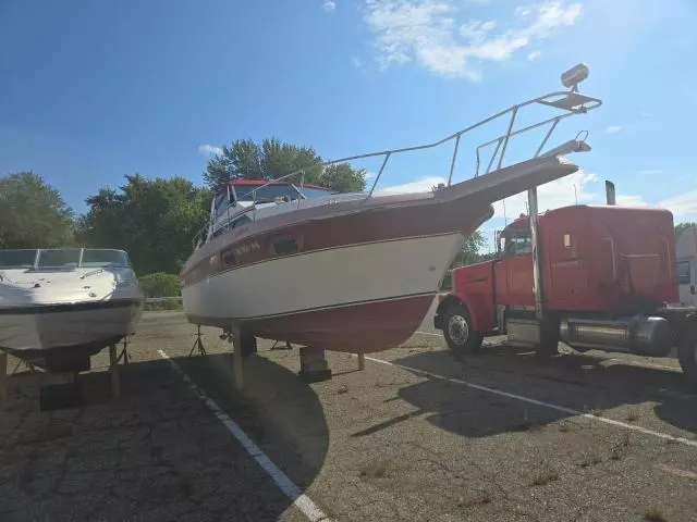 1984 Cruisers Yachts Boat